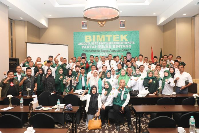 DPP Partai Bulan Bintang gelar Bimtek DPRD Provinsi, Kabupaten, dan Kota di Swiss-Belresidences, Jakarta, Rabu (29/9). (DPP PBB)