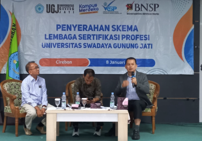 Prof Amilin Komisioner BNSP di Universitas Swadaya Gunung Jati (UGJ) Cirebon (08/01/24). (Doc.BNSP)