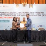 Foto : Konvensi Nasional Rancangan Standar Kompetensi Kerja Nasional Indonesia (RSKKNI) Bidang Pembiayaan di Ballroom 1 Hotel Grand Sheraton, Gandaria - City, Jl. Sultan Iskandar Muda, Jakarta Selatan pada Selasa, 2 Juli 2024. (Doc.Ist)