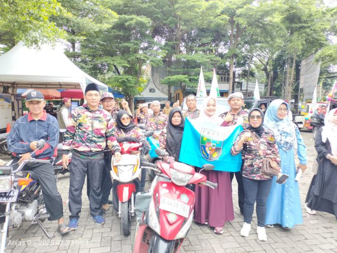 Forum Komunikasi Putra-Putri Purnawirawan dan Putra-Putri TNI-Polri (FKPPI) Rayon 090509 Ciracas menggelar Gebyar Tarhib Ramadhan (GETAR) 2025 di Kantor Kecamatan Ciracas, Jakarta (23/2/25).