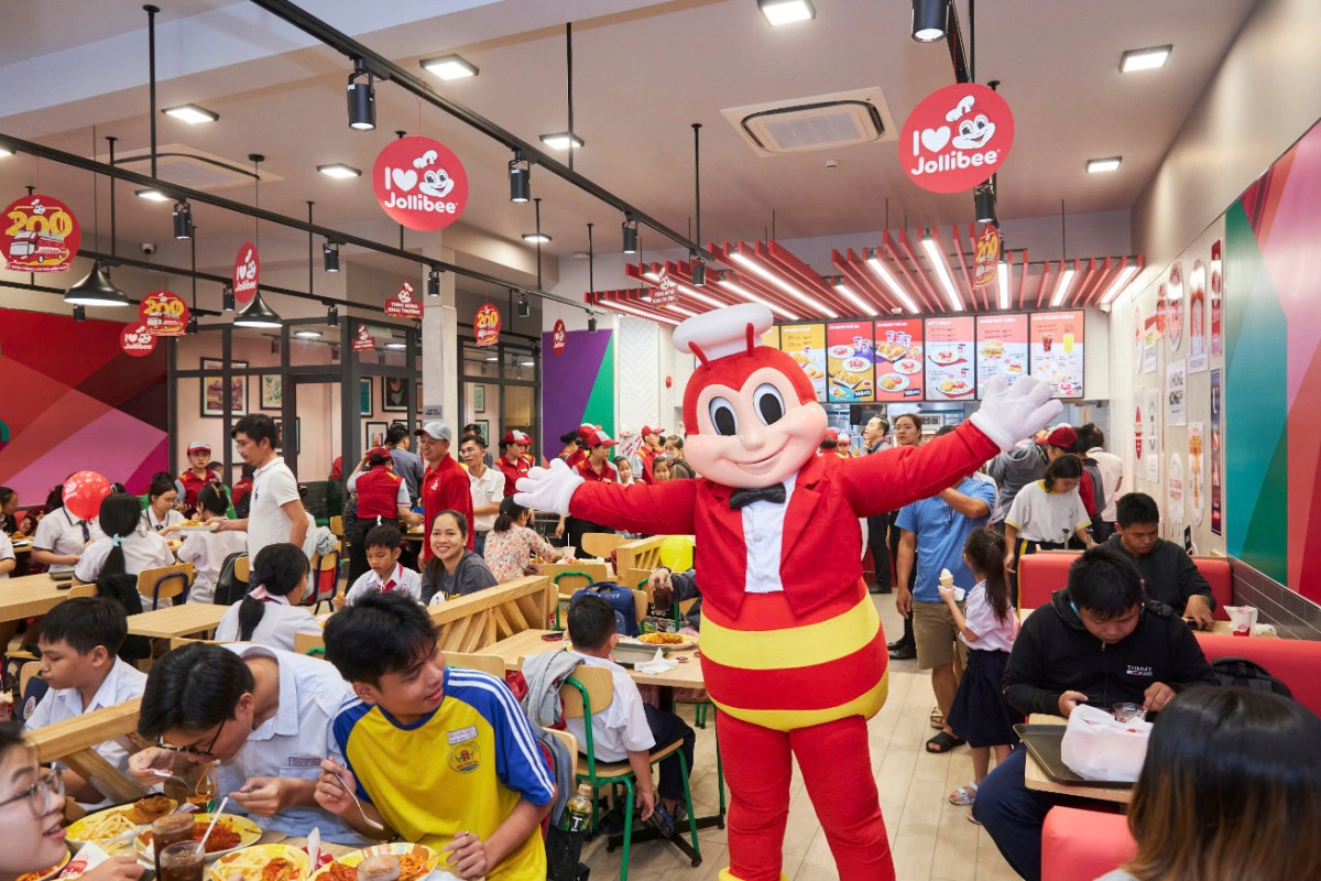 With strong sales and continued store expansion, Jollibee deepens brand love and local patronage in Vietnam, Malaysia, Singapore, and Brunei