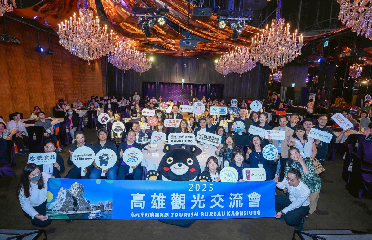 Tourism Bureau has joined forces with the travel agencies, lodging providers, tourism factories and related industries to form the “Kaohsiung Tourism Team,” proactively expanding into international markets.